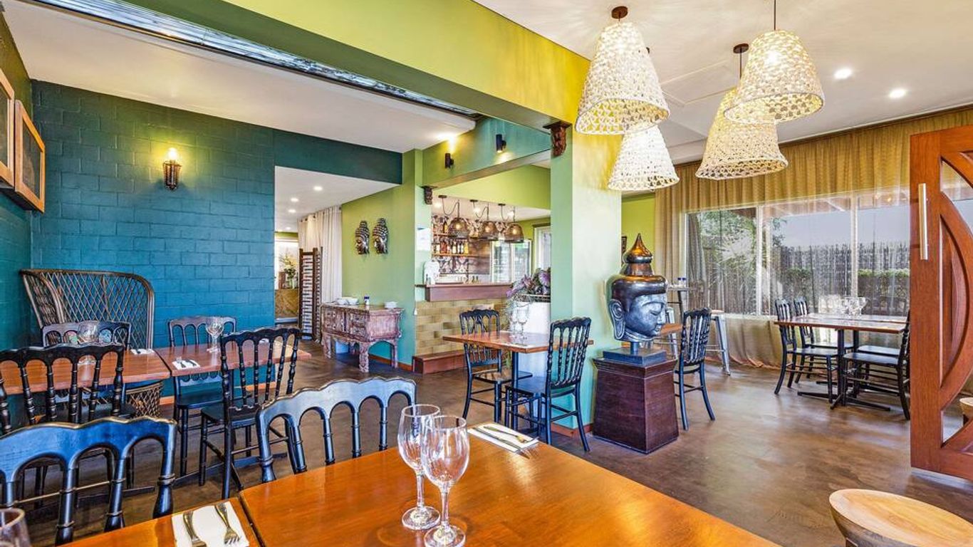 Airport Heritage Motel