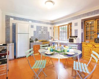 Nice home in Contursi Terme (SA) - Contursi Terme - Їдальня