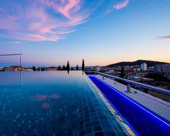 Art Hotel - Split - Pool