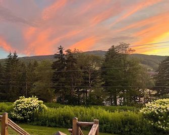 Inn At Mount Snow - Dover - Outdoor view
