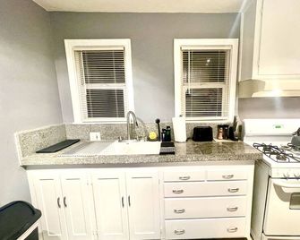 XL Sacramento Studio Midtown Downtown Newly Renovated - Work Play Stay - Sacramento - Cocina
