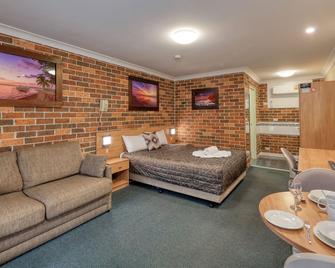 Forest Lodge Motor Inn & Restaurant - Dubbo - Habitación
