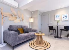 T2 bord de mer avec garage - Collioure - Living room