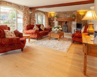 Tosson Tower Farm - Morpeth - Living room