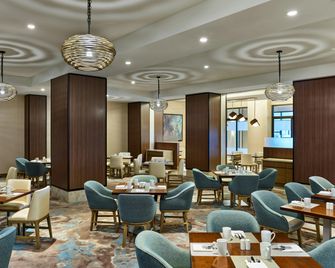 Hilton Los Angeles North/Glendale & Executive Meeting Center - Glendale - Restaurant