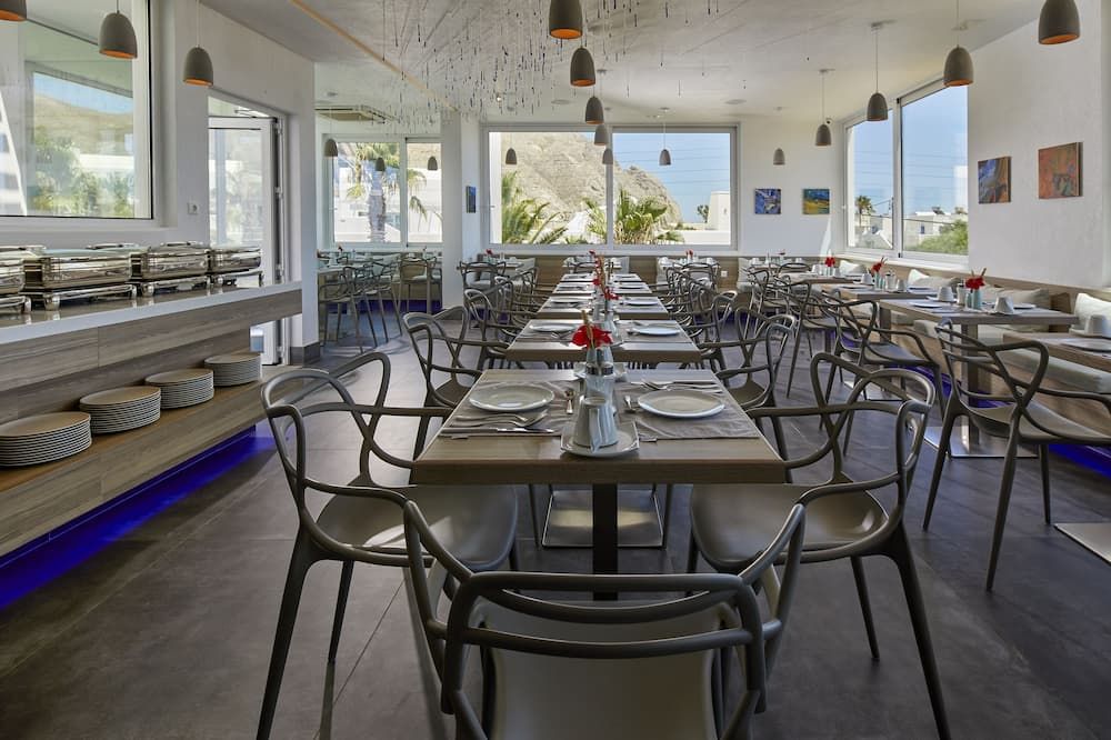 كوروس فيليدج هوتل - للبالغين فقط - باريسا - مطعم