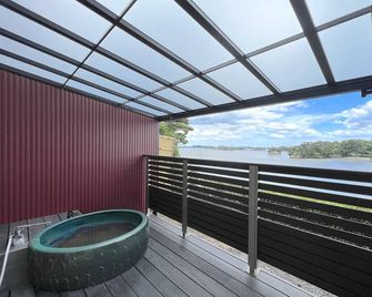Hotel Zekkei no Yakata - Matsushima - Balcón