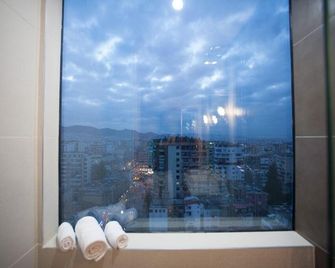 فندق لا بوهيم - تيرانا