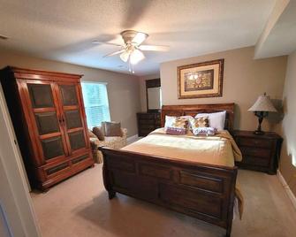 En11: Downtown Penthouse With Roof Deck! Amazing View! - 5 Mins Away Downtown - Cape Girardeau