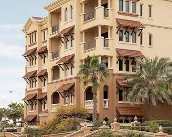 3BR + maids, Apartment in Saadiyat - Abu Dabi - Edificio