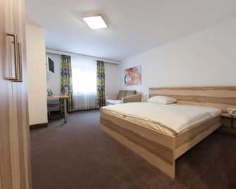 Hotel Stadt Tuttlingen - Tuttlingen - Schlafzimmer