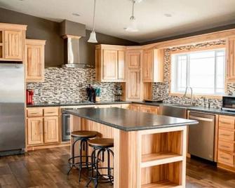 Angostura lake getaway - Hot Springs - Kuchyň