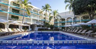 Hotel Suites Villasol - פוארטו אסקונדידו - בריכה