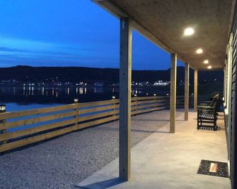 Augustus Jane Inn - Rocky Harbour - Balcony