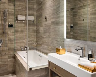 The Grand Mansion Menteng - Jakarta - Bathroom