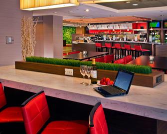 Courtyard by Marriott Long Island MacArthur Airport - Ronkonkoma - Bar