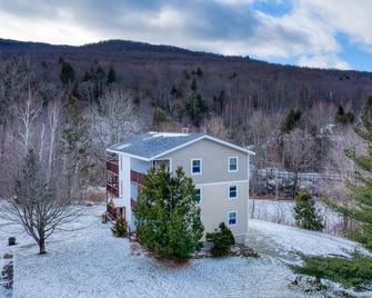 Two-Minute Walk to Ski Lifts with Ski Boots on - Smugglers Notch - Building