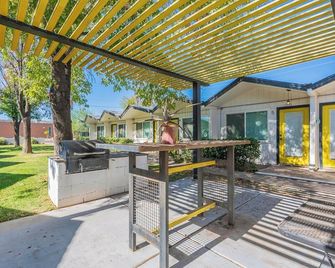 Tempe Cottage - Asu - Pets Ok - 2 Free Bikes! - Tempe - Patio