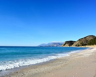 Your Sea Dream - Beautiful Apartment with stunning sea views in Saranda 6-8 beds - Sarandë - Plage