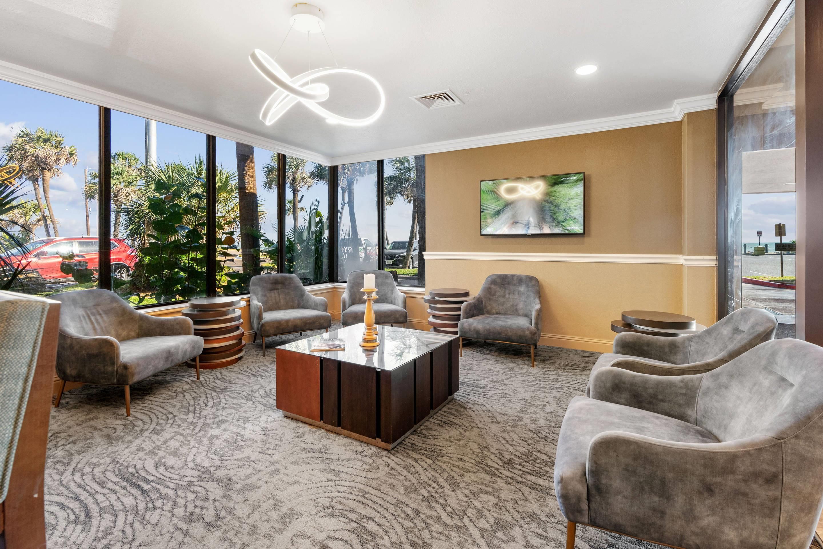 Beachfront Palms Resort Galveston, an Ascend Collection Hotel - Galveston - Lounge