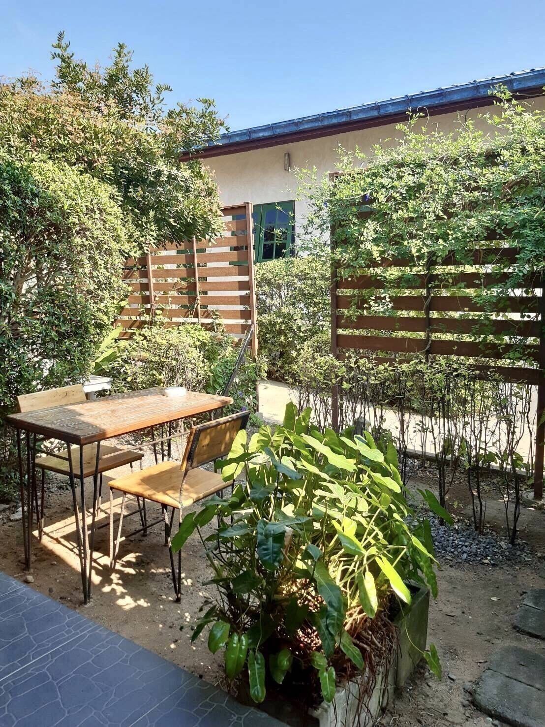 سامانتا باي ذا سي - ملبالغين فقط