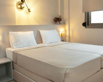 Le Grand Reve Apartments & Luxury Suites - Polýgyros - Bedroom