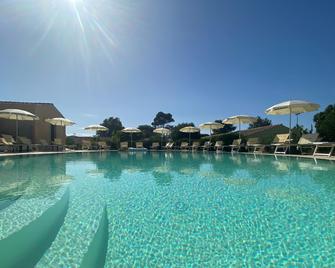 Hotel Cala Mirto - Budoni - Pool