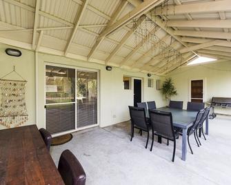 Sheoak on Wedge - Well Appointed Property Close To Beach - Lancelin - Patio