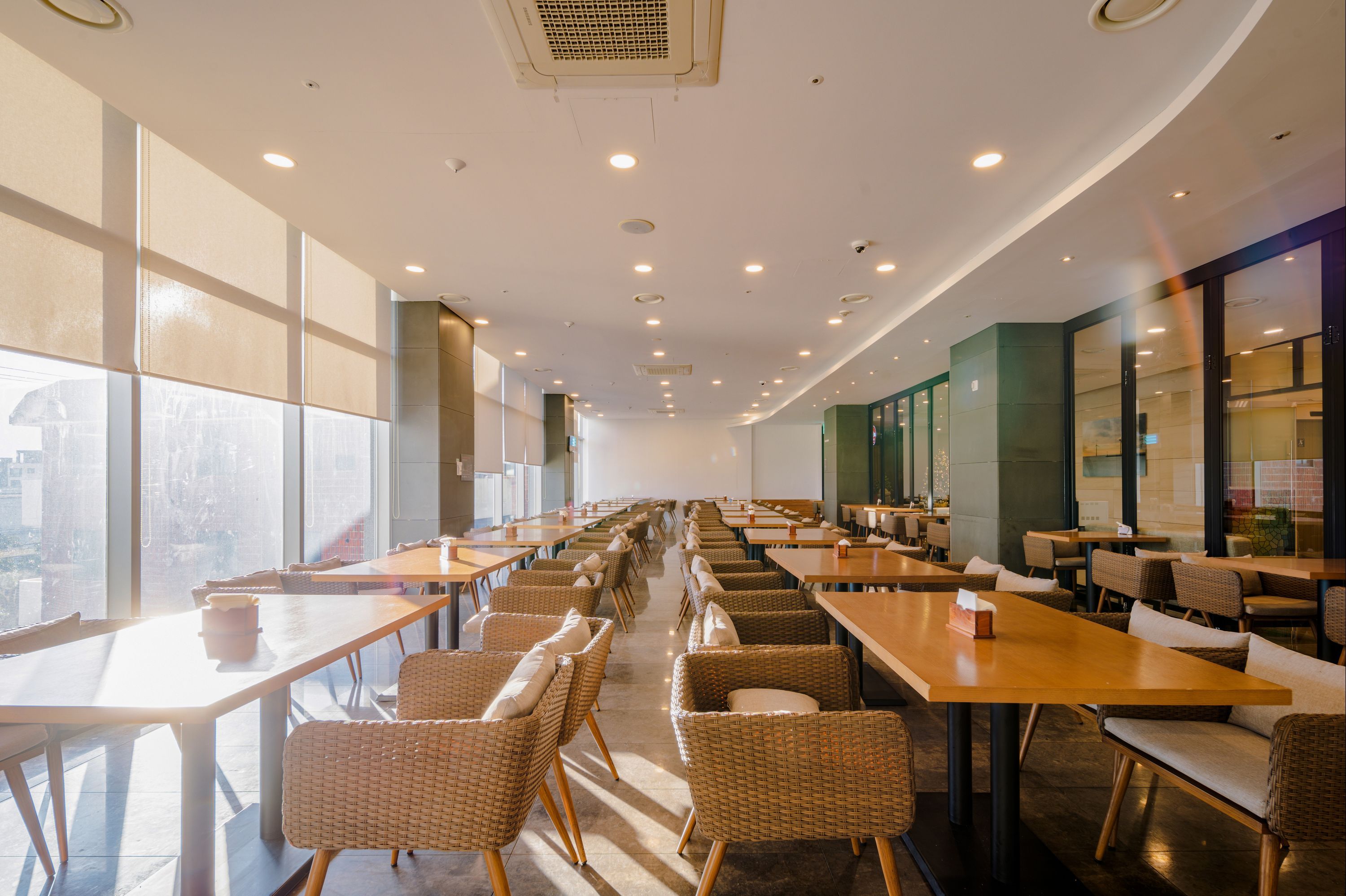 Hotel Bridge Seogwipo - סאוגוויפו - מסעדה