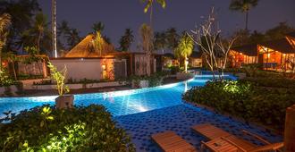 Gili Air Lagoon Resort - Pemenang - Pool
