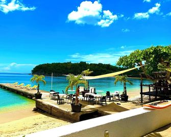 Sand and Tan Beach Hotel - Ocho Rios