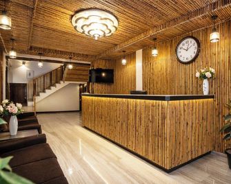 Kapoor Resorts - Manali - Front desk