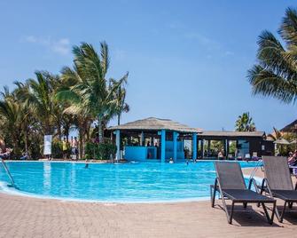 Tortuga Beach Resort Apt. 276 - Espargos - Pool