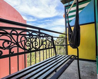 D522 Hostel at Kiener Hills - Near Cebu Airport - Lapu-Lapu City - Balcony