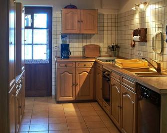 Spacious House, Quiet Location, Child-Friendly, With Comfort - Bruailles - Cocina