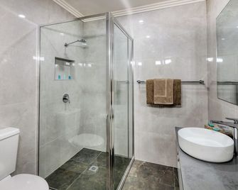 Saltbush Motor Inn - Hay - Badkamer