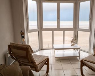 Clair de Dunes, sur la Digue Sans Voitures, les Pieds Dans L'eau - Bray-Dunes - Salon