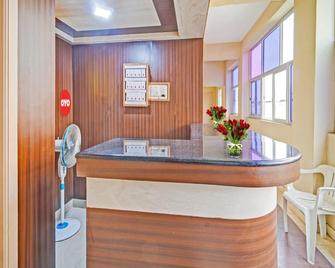 Hotel O City Lodge - Erode - Front desk