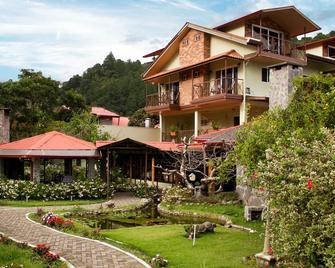 El Oasis Hotel y Restaurante - Boquete - Bygning