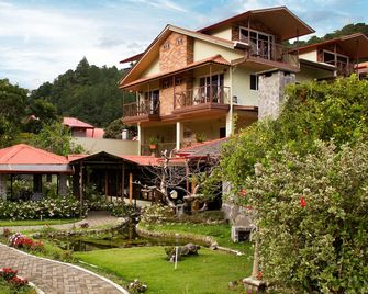El Oasis Hotel y Restaurante - Boquete - Edifício