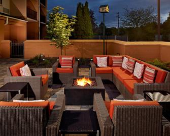 Courtyard by Marriott State College - State College - Patio