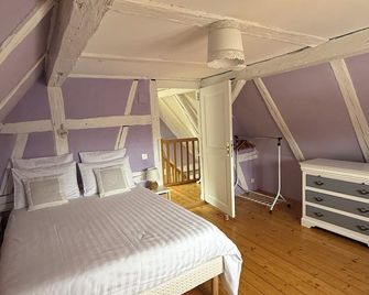 Gite Aux P'tits Coeurs D'alsace - Beblenheim - Bedroom