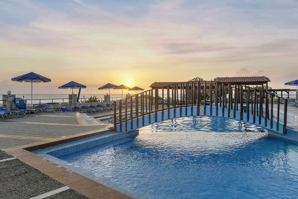 Begeti Bay Hotel - ריתימנו - בריכה