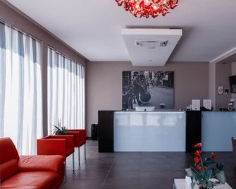 Hotel I Crespi - Grosseto - Front desk
