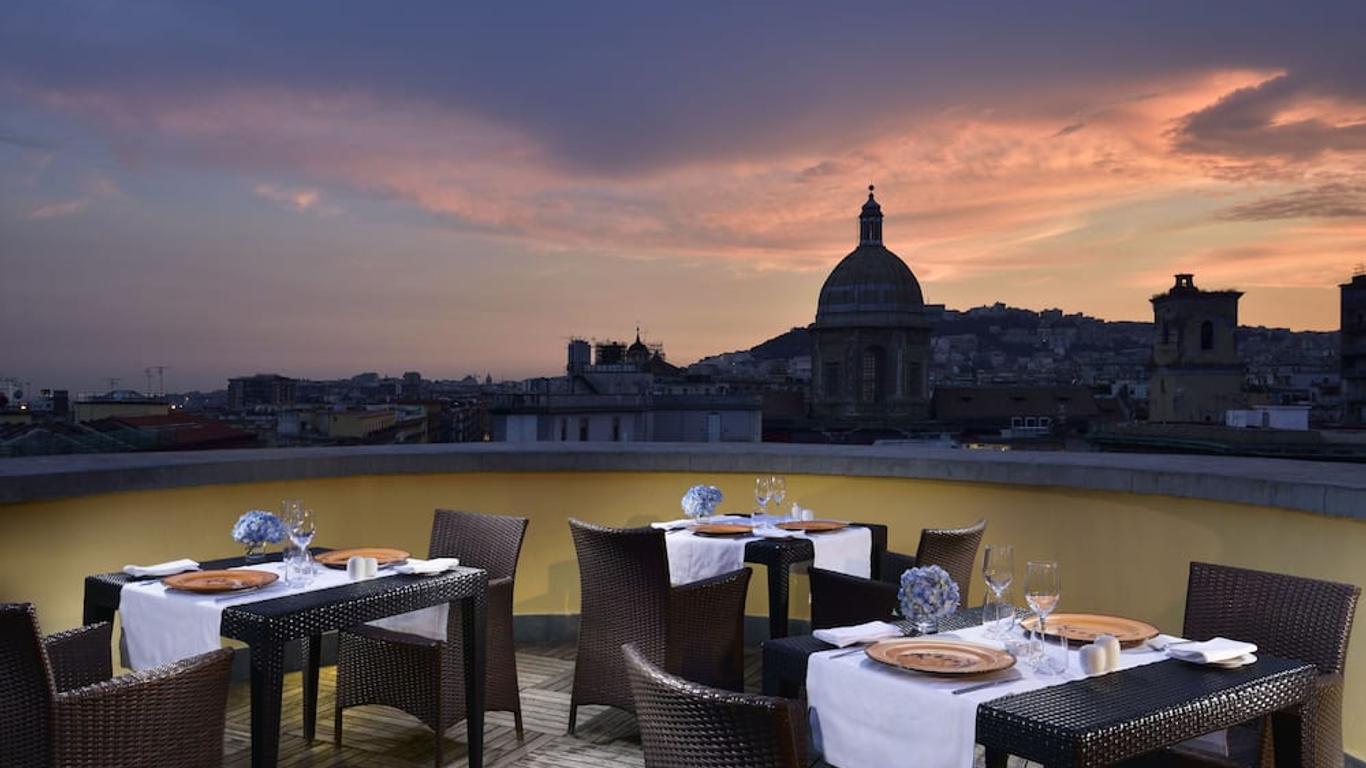 Una Hotels Napoli