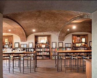 Rocche Costamagna Art Suites - La Morra - Bar