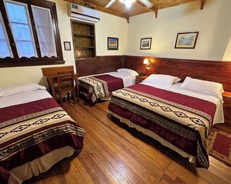 Hosteria Sirenuse - Mar del Plata - Bedroom