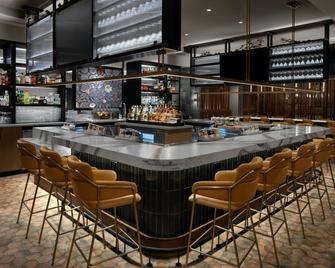 AC Hotel by Marriott Lansing University Area - Lansing - Bar