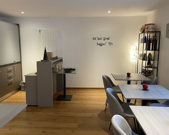 B&B Berninapass - Poschiavo - Comedor