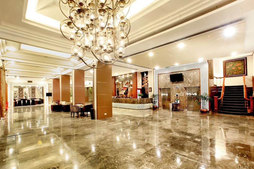 جراند إنا تونجونغان هوتل سورابايا - سورابايا - ردهة